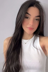 Profile image for Larissa