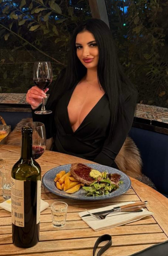 Francesca profile image #10