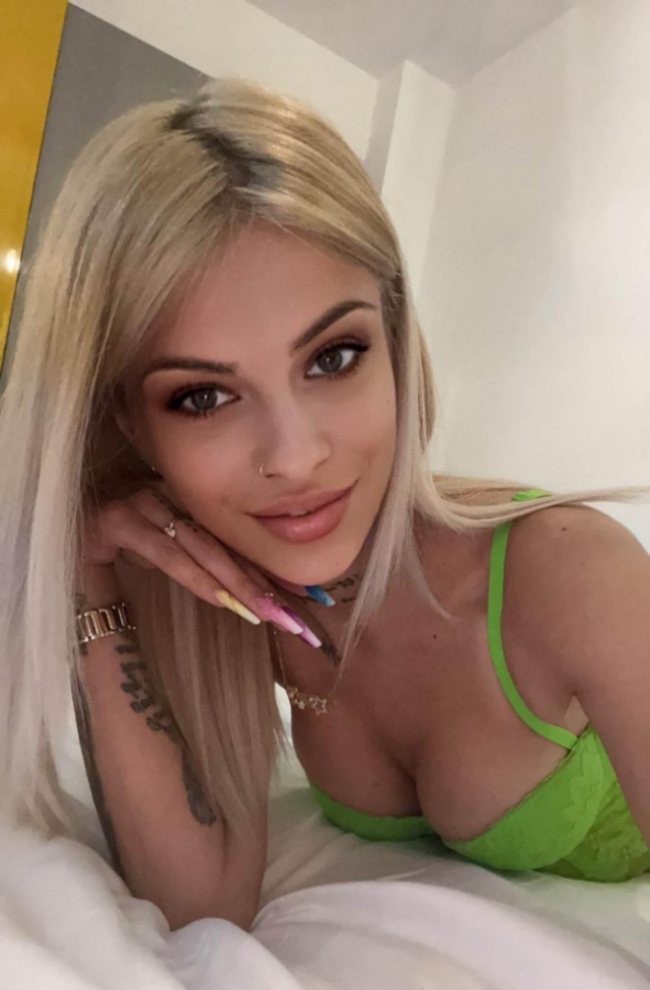 Clea profile image #12