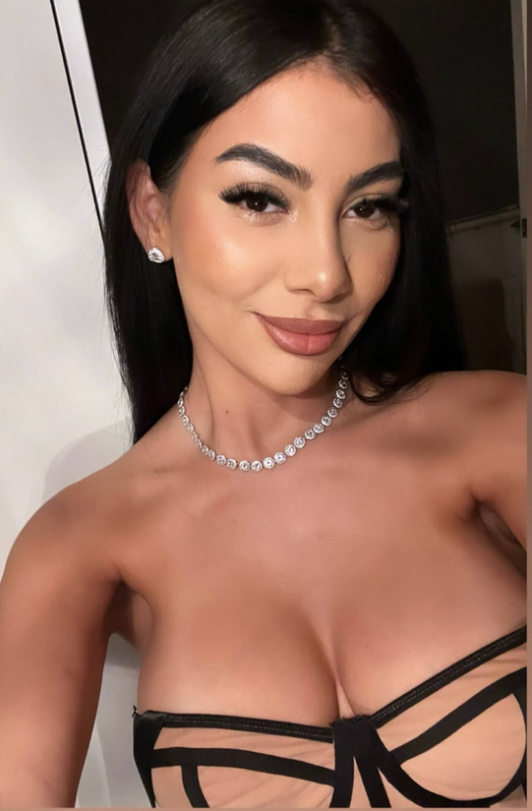 Ellie profile image #3