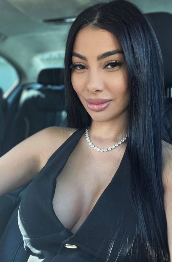 Ellie profile image #5