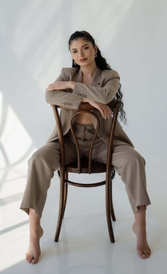 Lorenza profile image #6