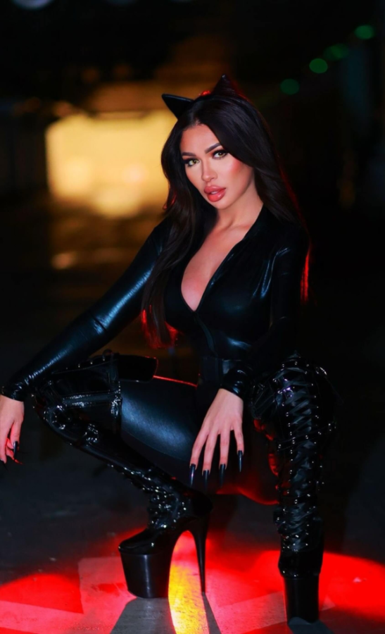 Selena profile image #3