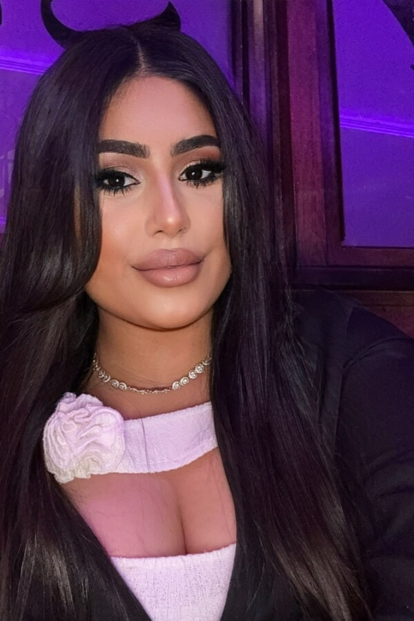 Beatrice profile image #3