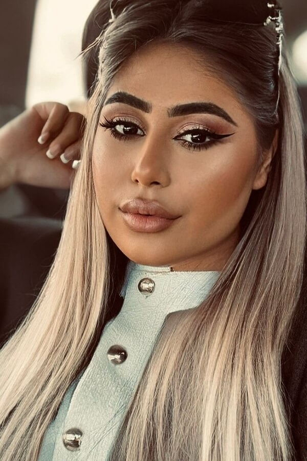 Beatrice profile image #5