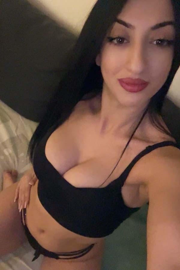 Arabella selfie